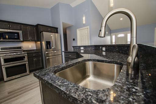 dsc_0411 Custom design kitchen
