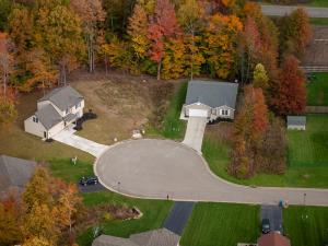 Aerial photo of a cul-de-sac in Falcon Bridge neighborhood