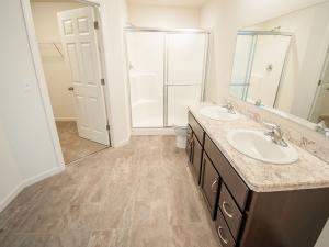 Covington master bath